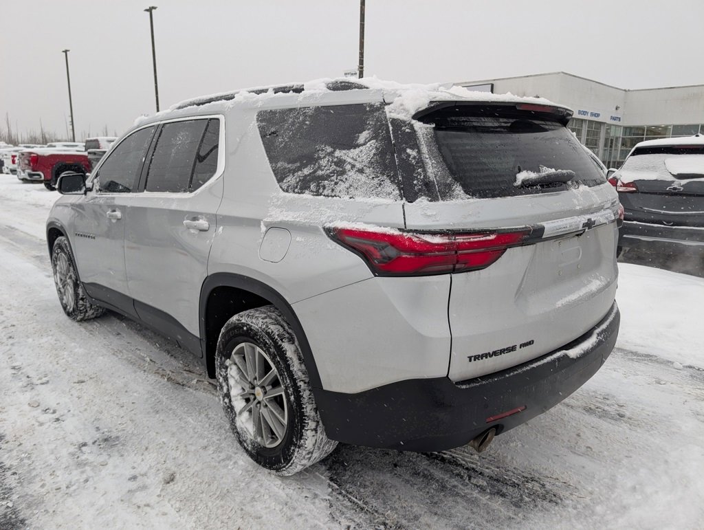 Used 2022 Chevrolet Traverse LT image 5