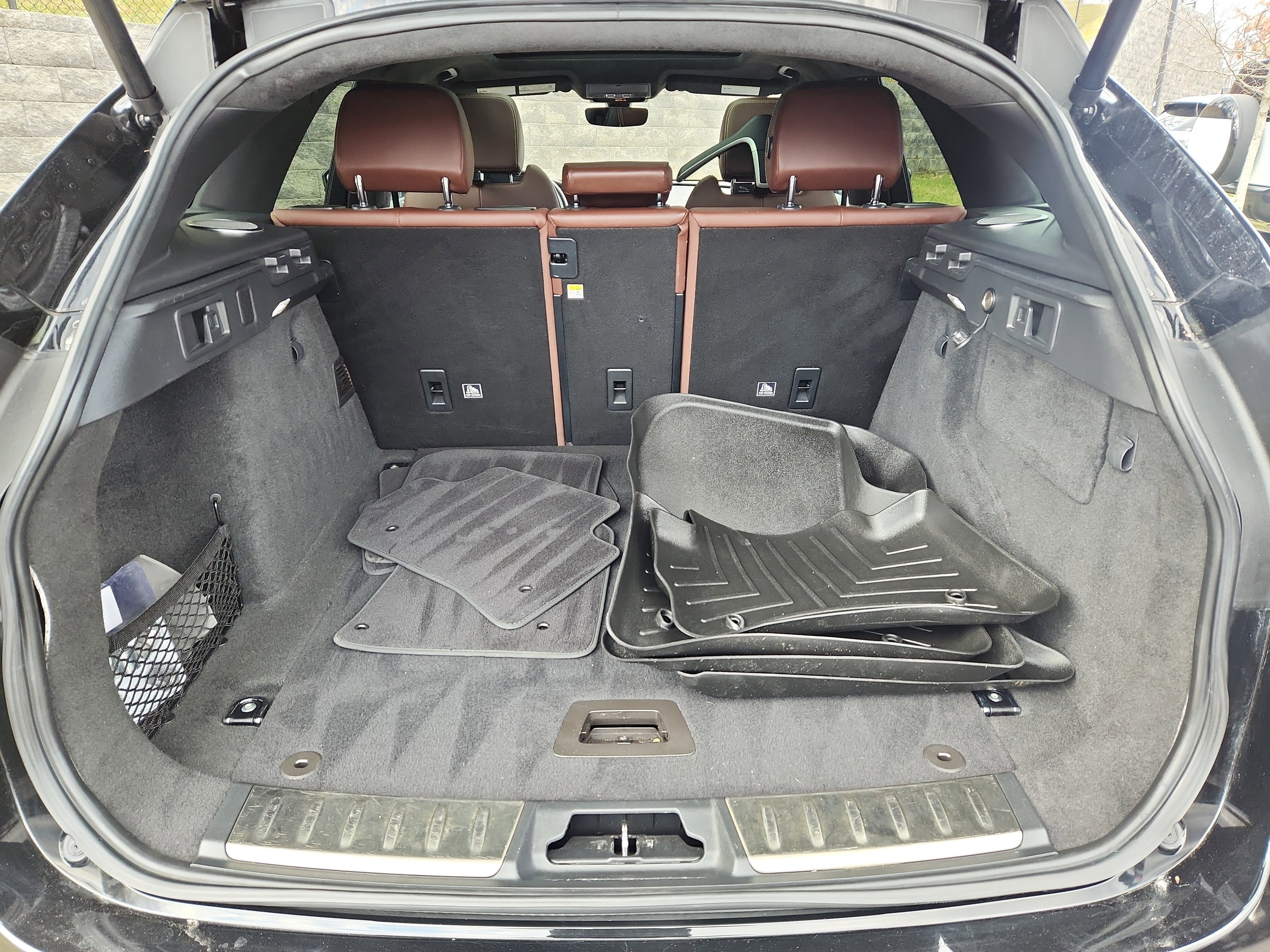 Used 2019 Jaguar F-PACE S image 13