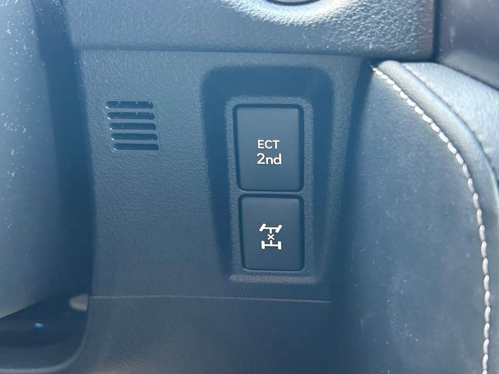 Used 2023 Lexus GX 460 w/ Black Line Special Edition image 33