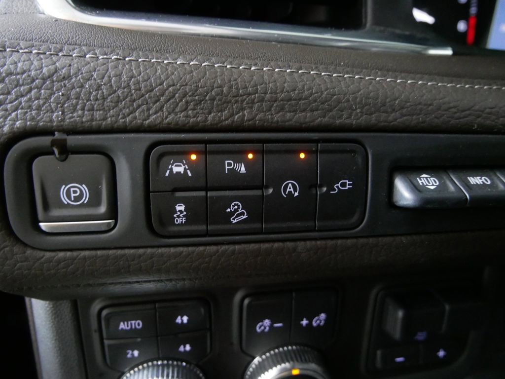 Used 2021 GMC Yukon Denali w/ Denali Ultimate Package image 19