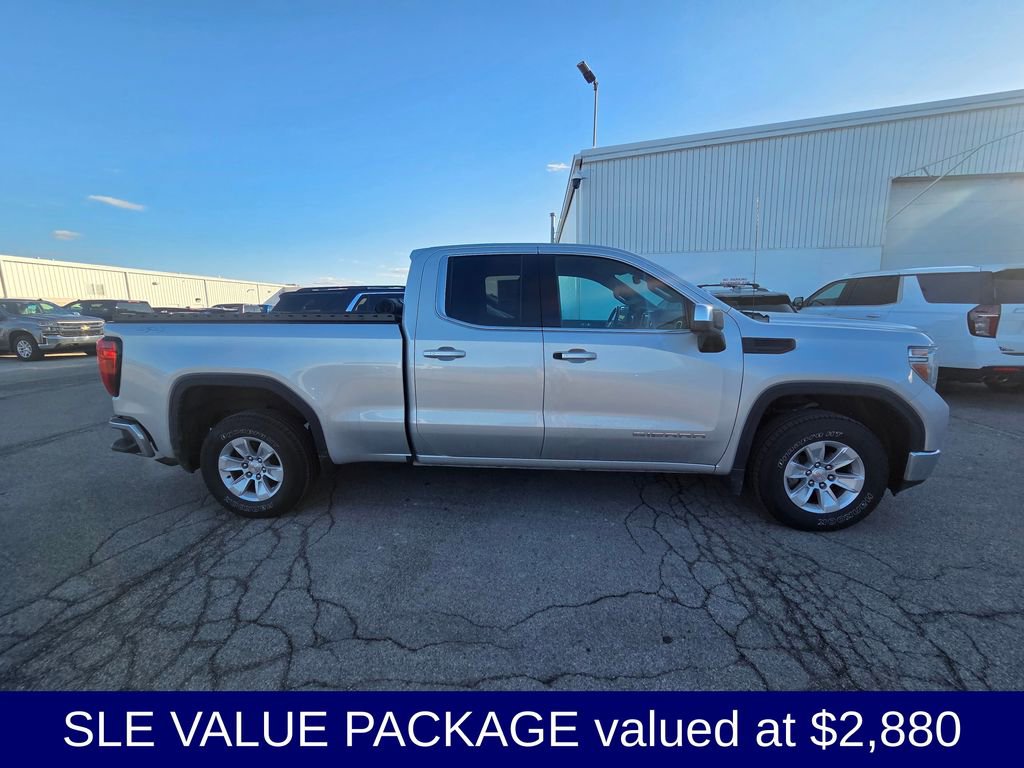 Used 2020 GMC Sierra 1500 SLE w/ SLE Value Package image 3