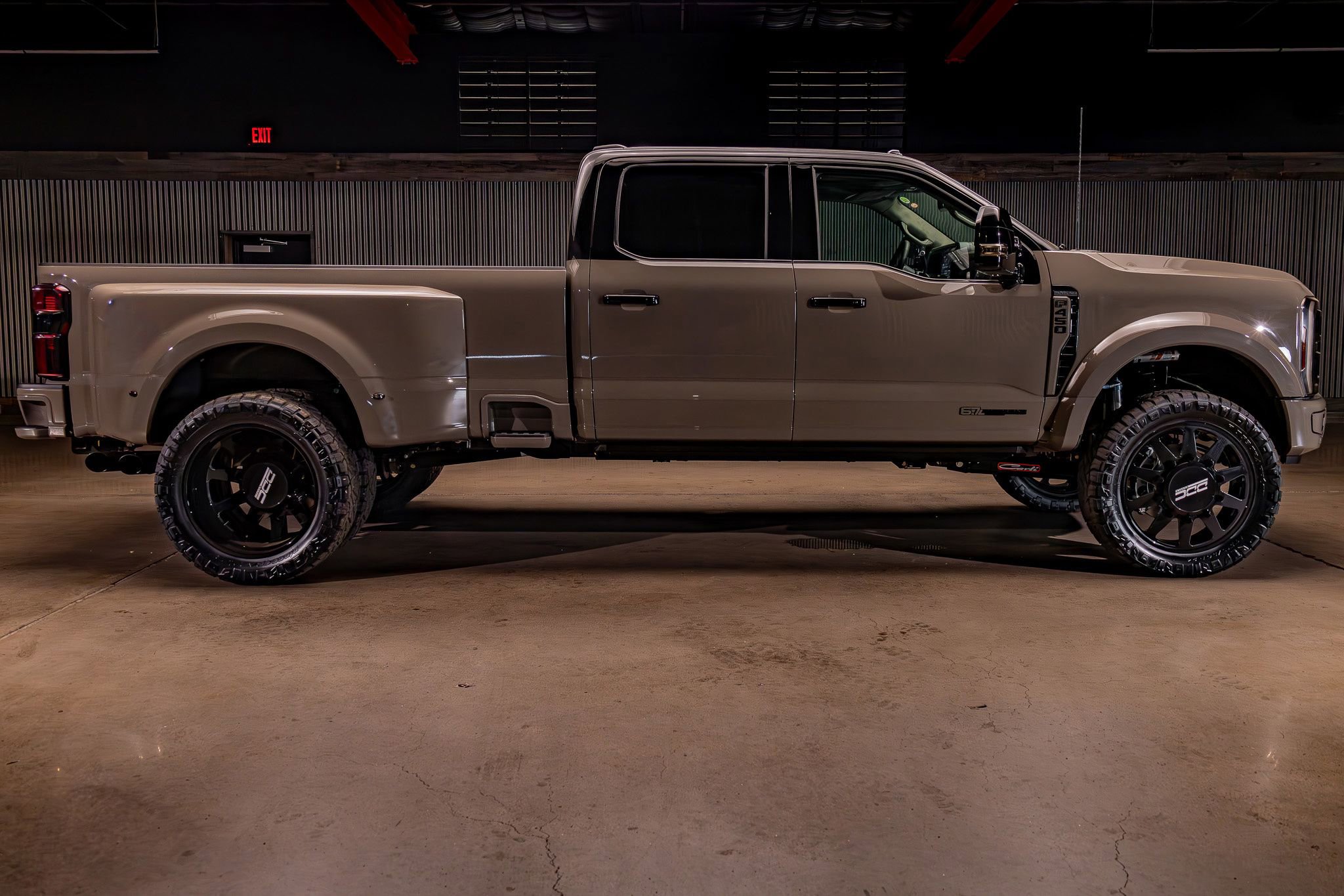 Used 2026 Ford F450 Platinum w/ Platinum Plus Package AWD/4WD image 11