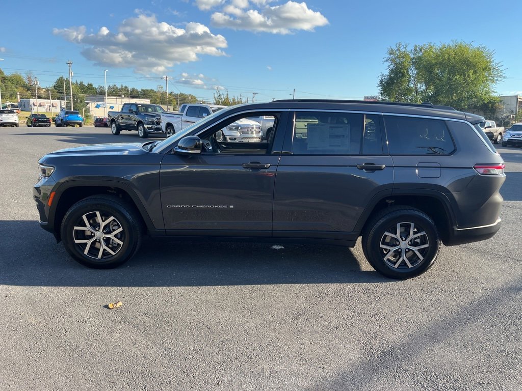 New 2025 Jeep Grand Cherokee L Limited image 8