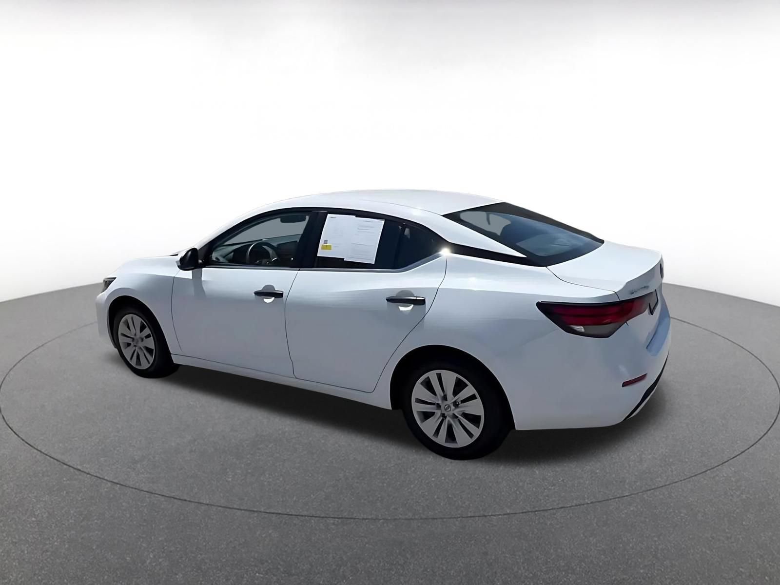 Used 2025 Nissan Sentra S FWD image 10