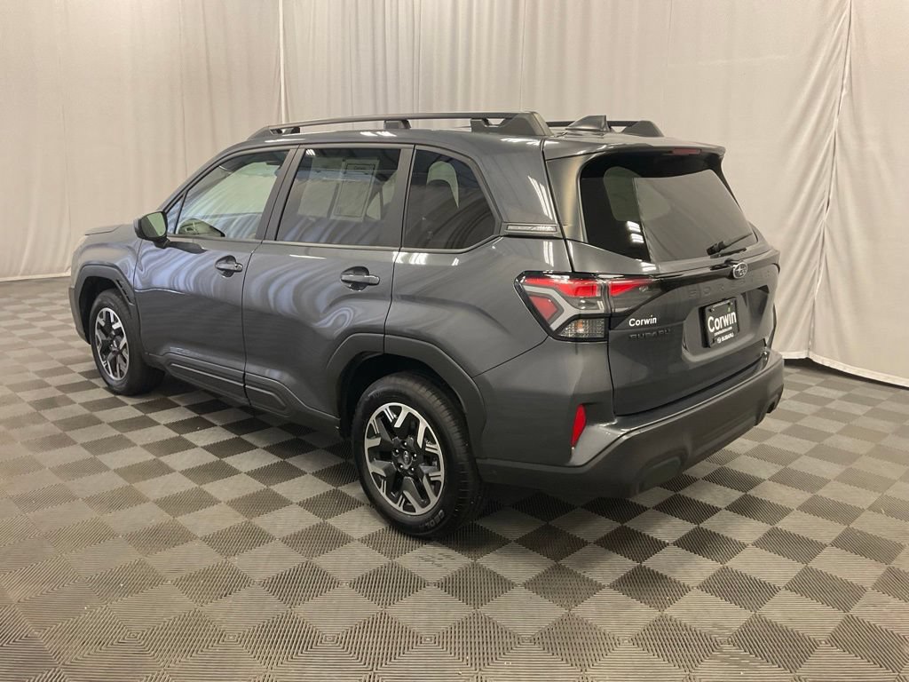 Used 2025 Subaru Forester Premium AWD/4WD image 7