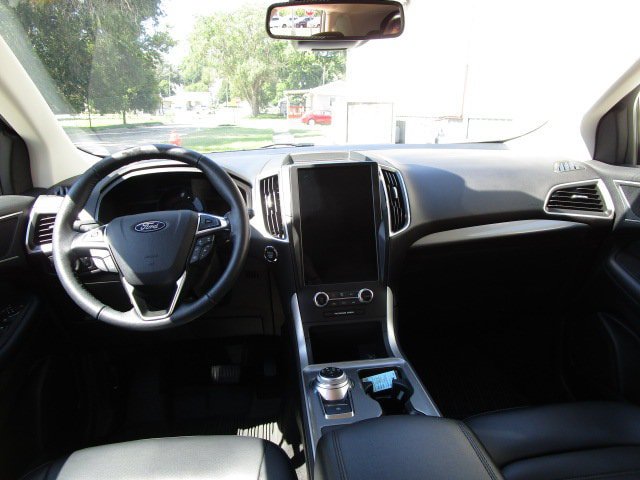Used 2024 Ford Edge SEL w/ Convenience Package AWD/4WD image 12