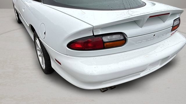 Used 2002 Chevrolet Camaro Z28 w/ SS Performance/Appearance Pkg image 33