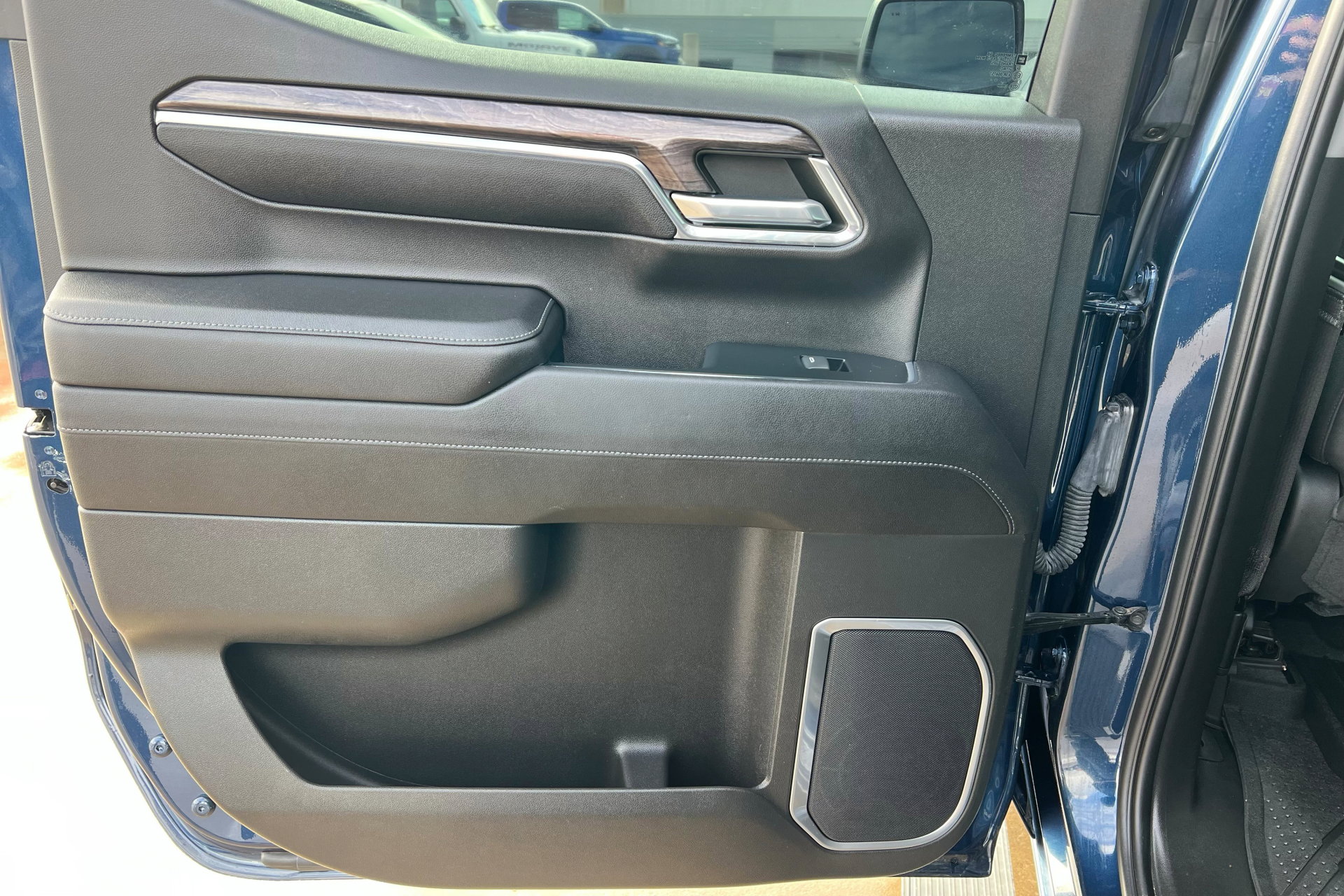 Certified 2023 Chevrolet Silverado 1500 LTZ w/ Technology Package image 19