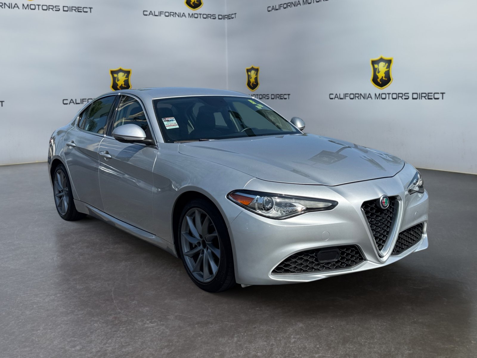 Used 2017 Alfa Romeo Giulia RWD image 7