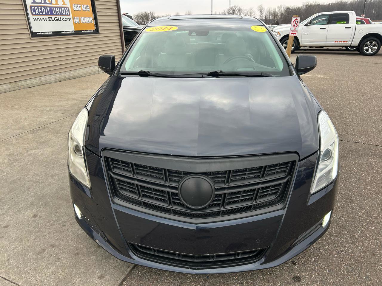 Used 2014 Cadillac XTS Premium w/ Driver Assist Package image 2