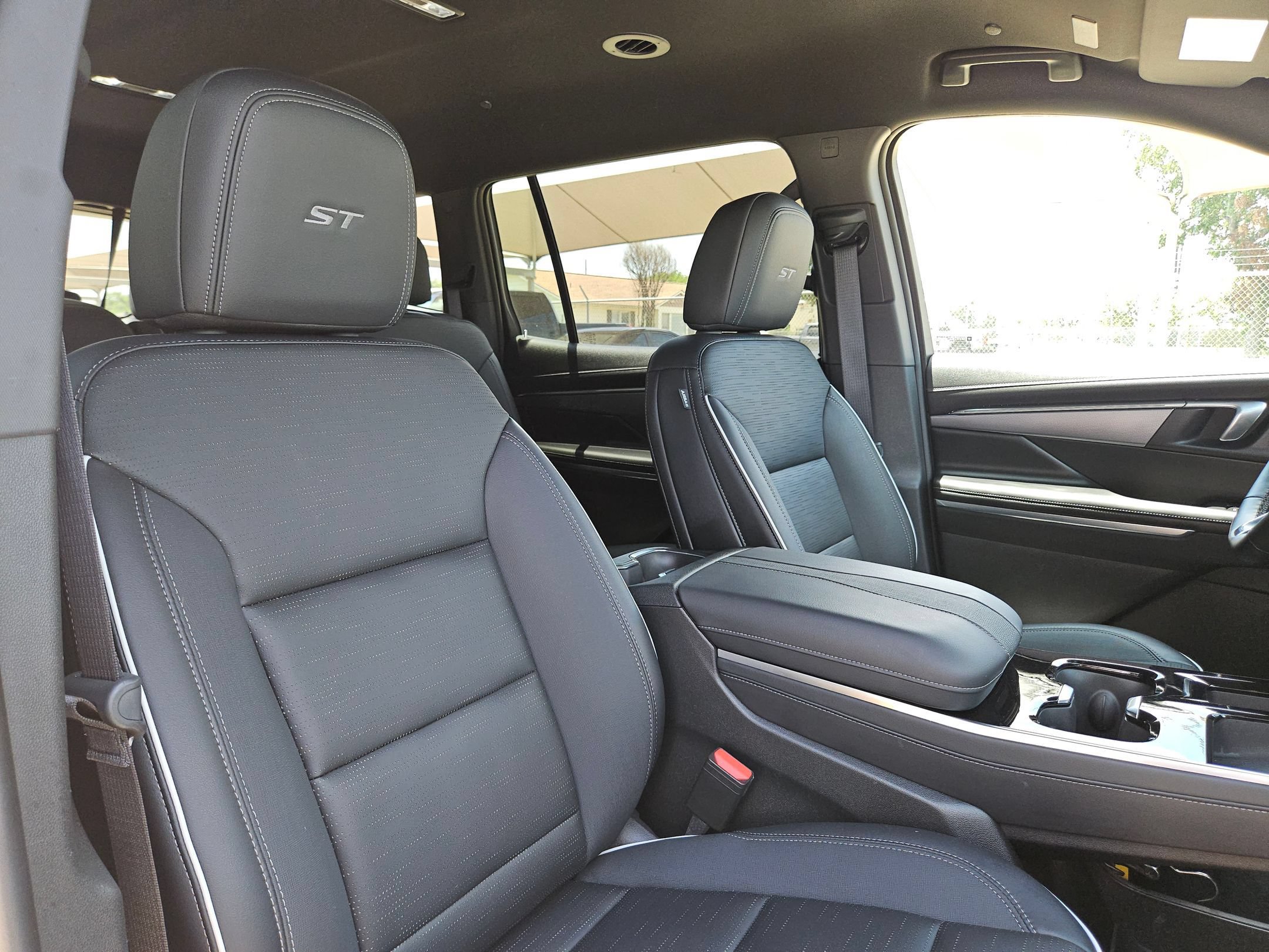 Certified 2026 Buick Enclave Sport Touring FWD image 30