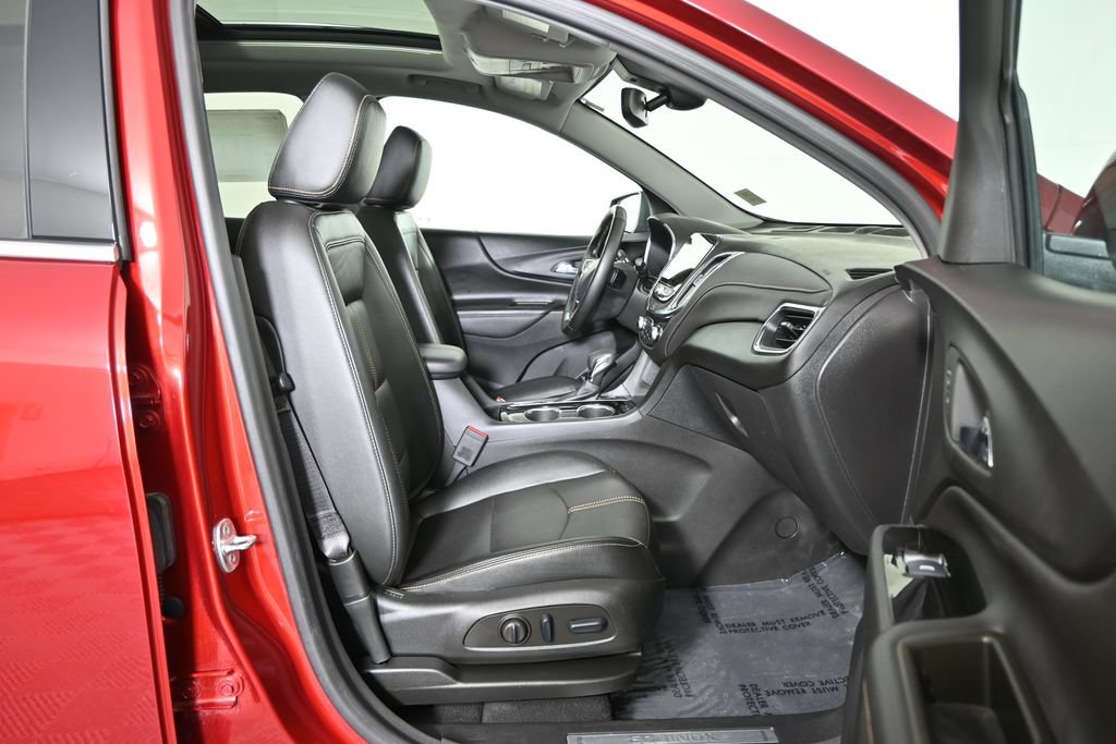 Used 2023 Chevrolet Equinox Premier AWD/4WD image 13