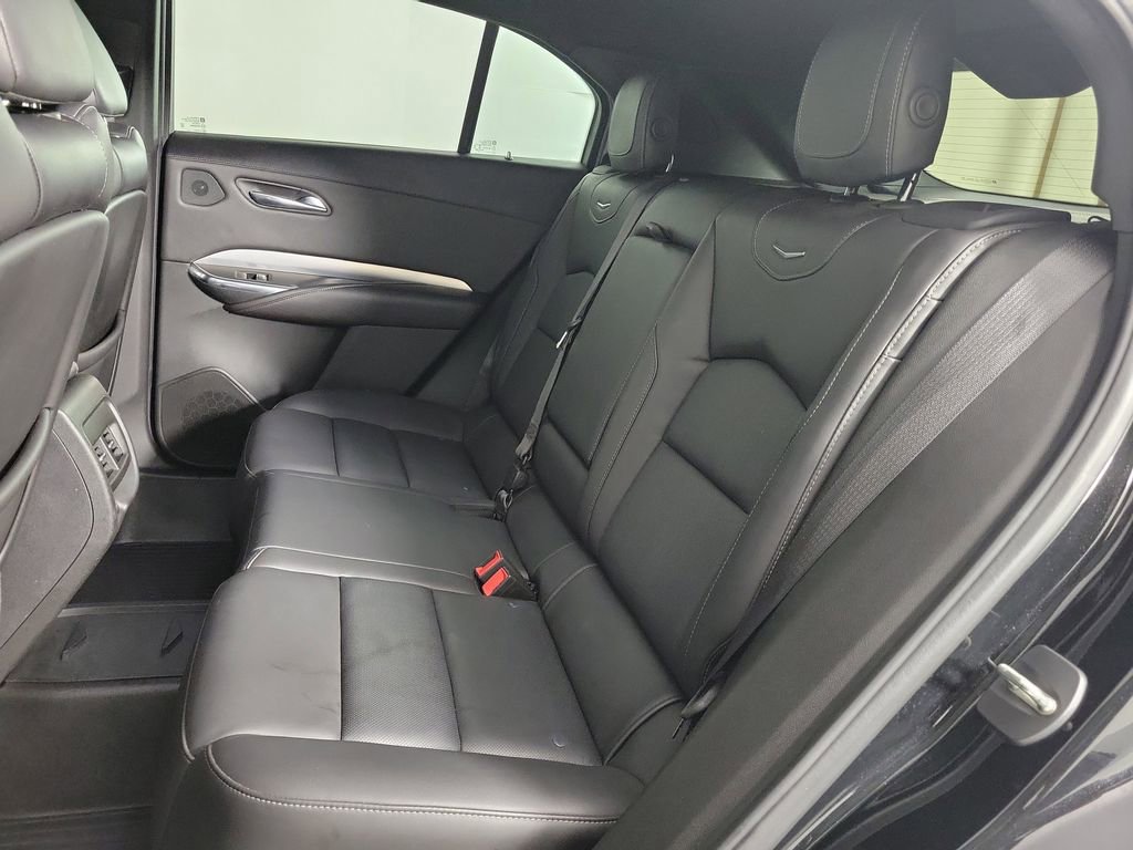 Used 2021 Cadillac XT4 Premium Luxury FWD image 11