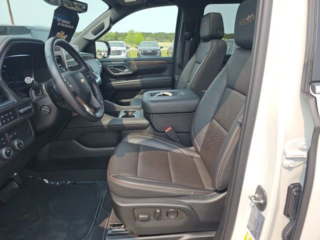 Used 2023 Chevrolet Suburban High Country w/ Premium Package 2 image 14