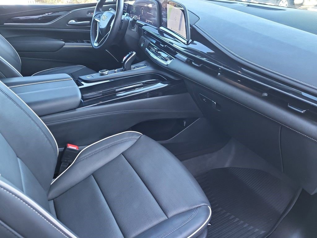 Certified 2024 Cadillac Escalade Sport w/ Touring Package image 19