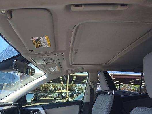 Used 2017 Toyota RAV4 XLE image 9