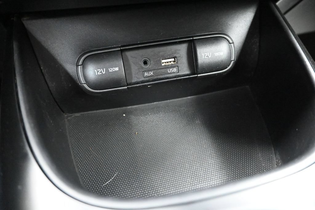 Used 2018 Kia Soul w/ Convenience Package FWD image 17