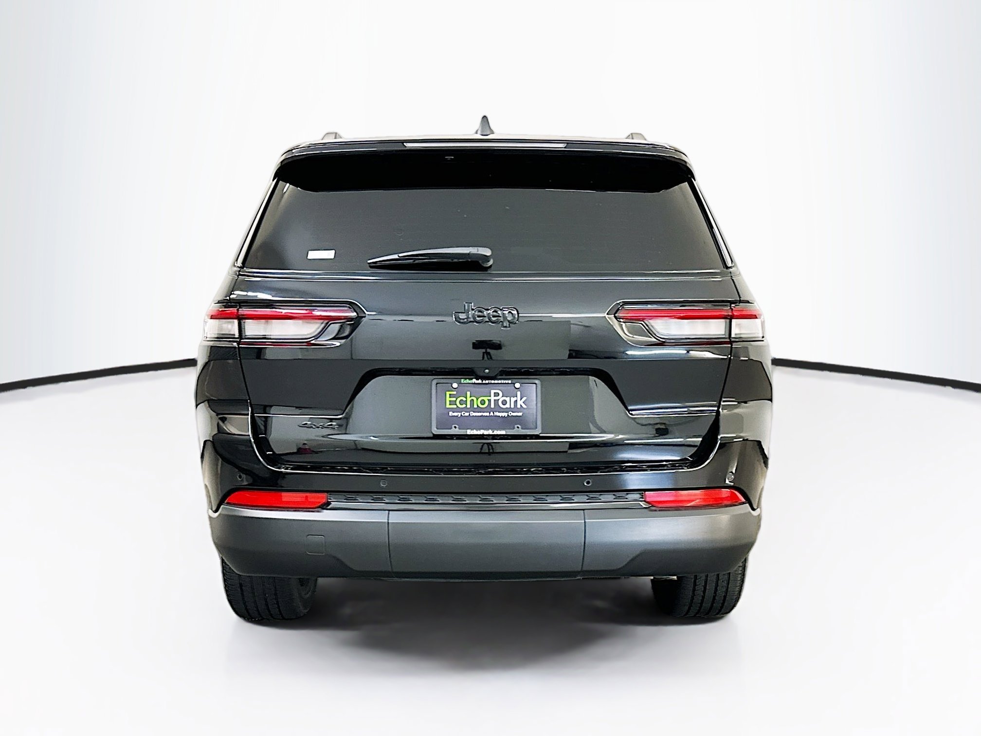 Used 2023 Jeep Grand Cherokee L Laredo image 7