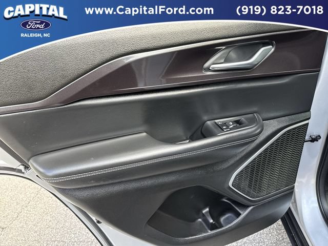 Used 2022 Jeep Grand Cherokee Altitude RWD image 17
