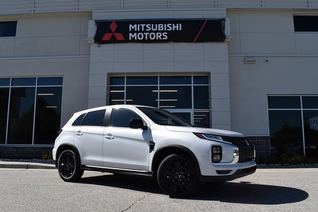 New 2027 Mitsubishi Outlander Sport LE AWD/4WD image 1