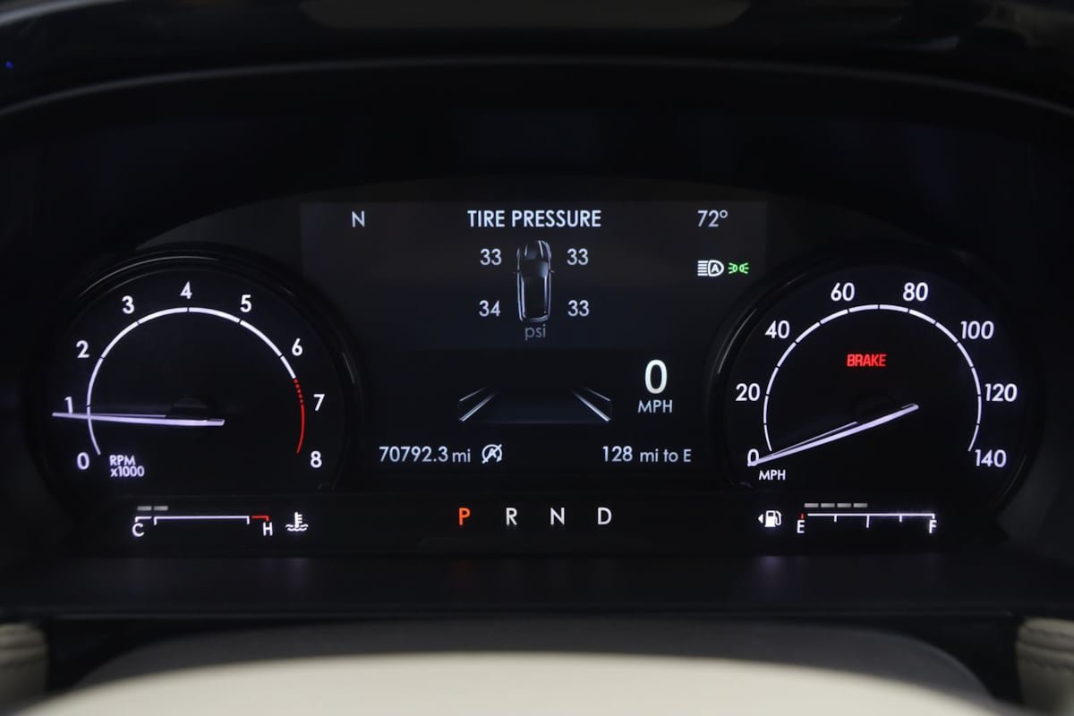 Used 2020 Lincoln Corsair AWD w/ Equipment Group 101A image 18