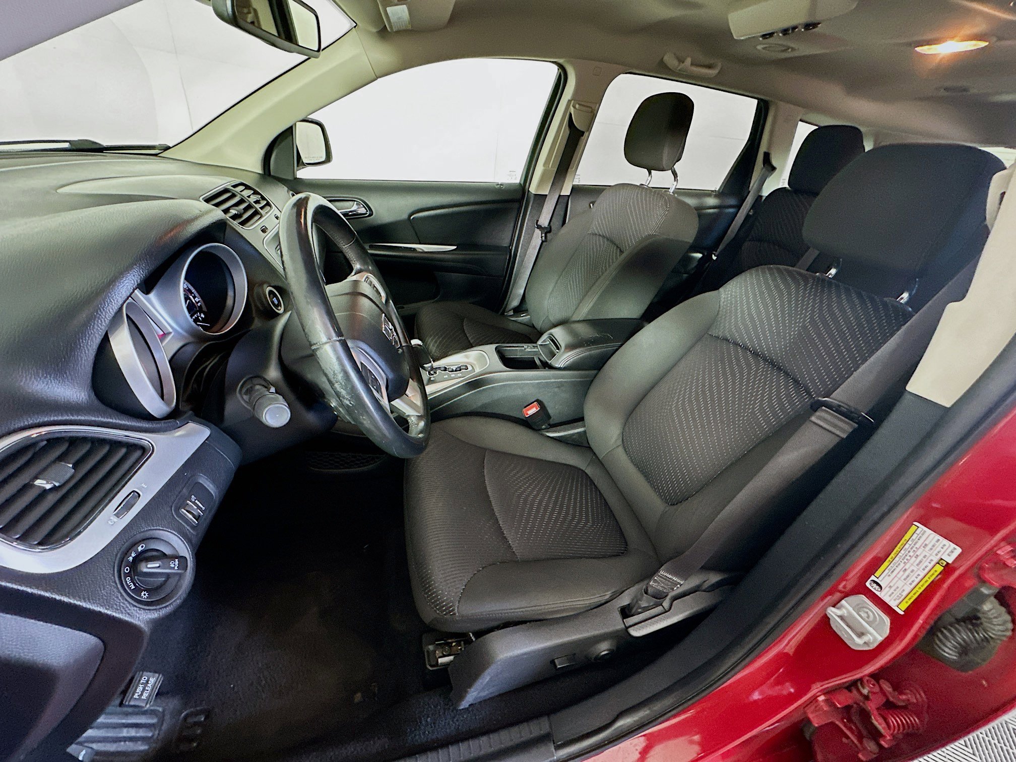 Used 2019 Dodge Journey SE w/ Premium Group FWD image 13