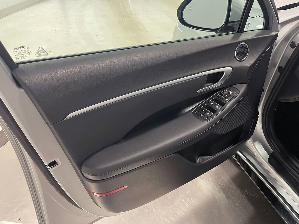 Used 2026 Hyundai Sonata SEL AWD/4WD image 18