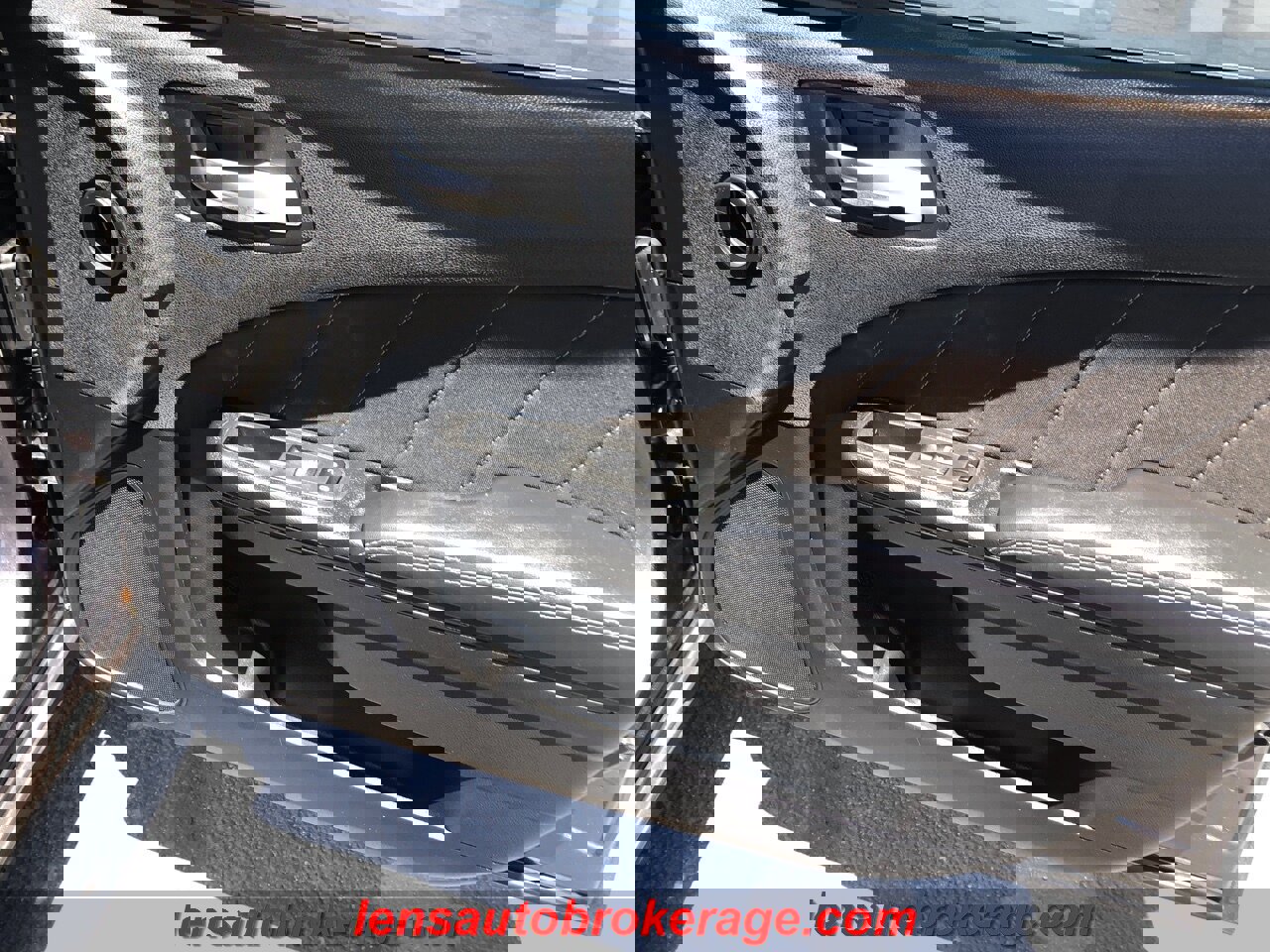 Used 2020 Dodge Charger SXT w/ Blacktop Package image 21