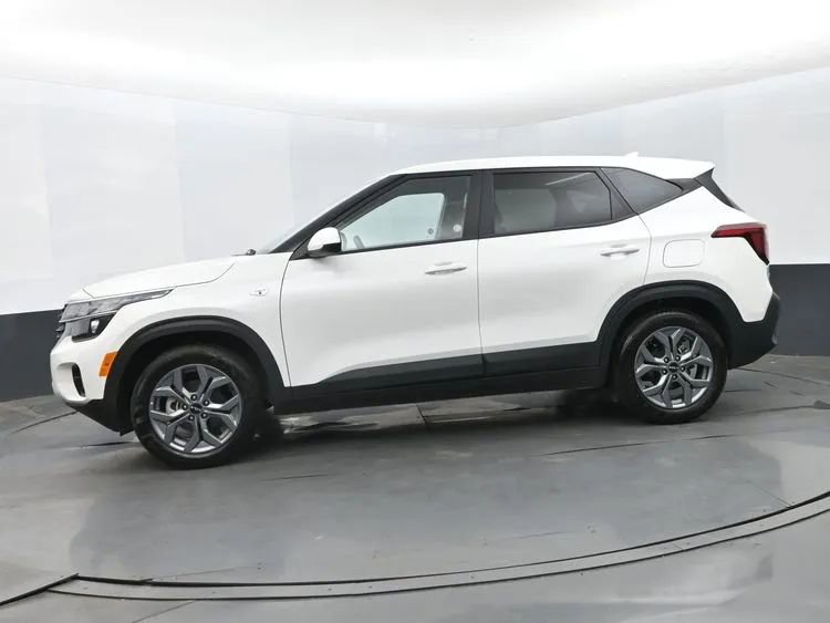 Used 2026 Kia Seltos LX FWD image 5