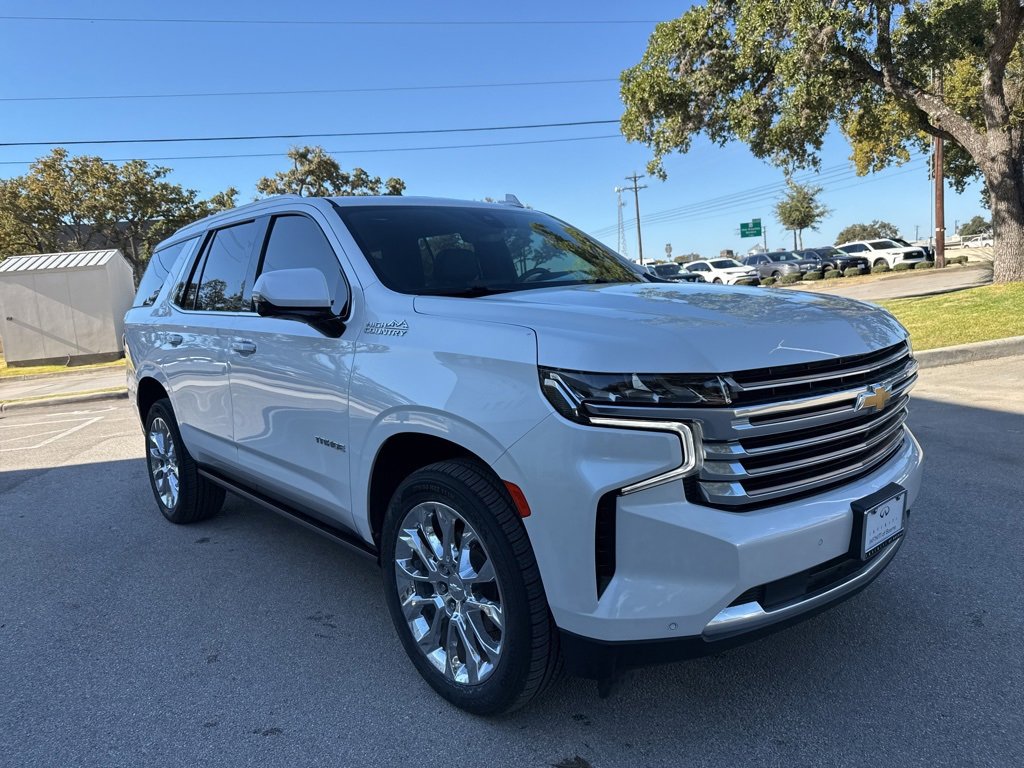 Used 2022 Chevrolet Tahoe High Country image 3