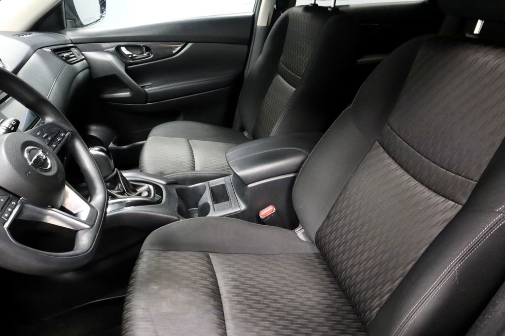 Used 2017 Nissan Rogue S w/ S Appearance Package FWD image 24