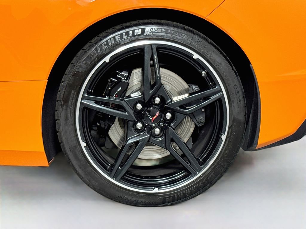 Used 2022 Chevrolet Corvette Stingray Premium Cpe w/ Z51 Performance Package RWD image 9