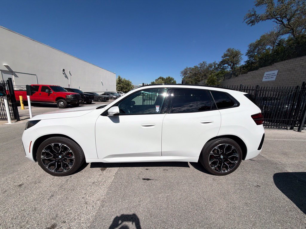 Certified 2025 BMW X3 xDrive30i w/ M Sport Package AWD/4WD image 2