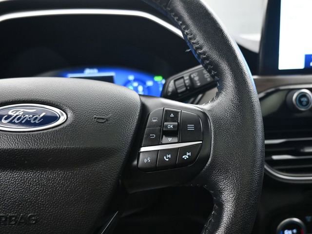 Used 2020 Ford Escape Titanium w/ Titanium Premium Package 2.0 image 17