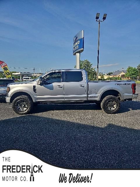 Used 2022 Ford F350 Lariat w/ Tremor Off-Road Package AWD/4WD image 1