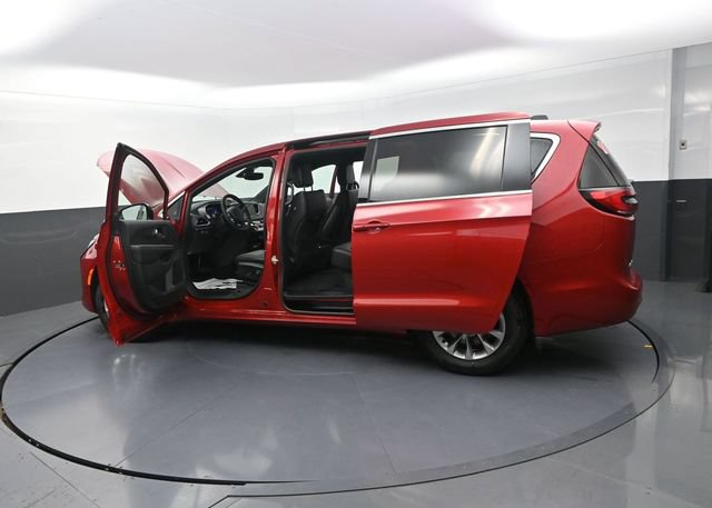 New 2027 Chrysler Pacifica Select AWD/4WD image 37