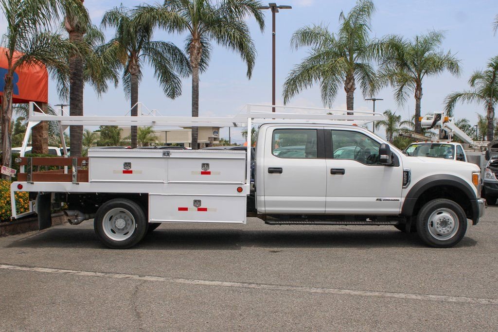 Used 2017 Ford F550 2WD Crew Cab Super Duty image 9