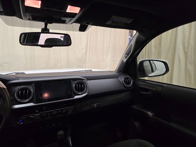 Used 2017 Toyota Tacoma TRD Off-Road w/ Premium & Technology Package image 29