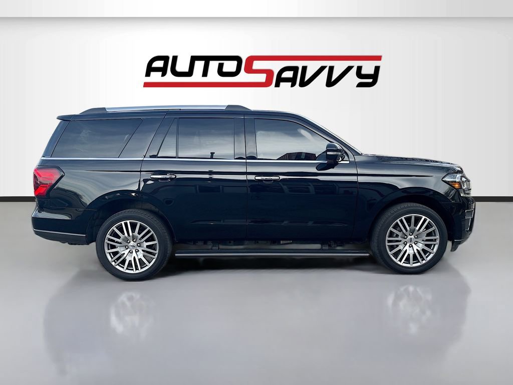 Used 2023 Ford Expedition Limited image 8