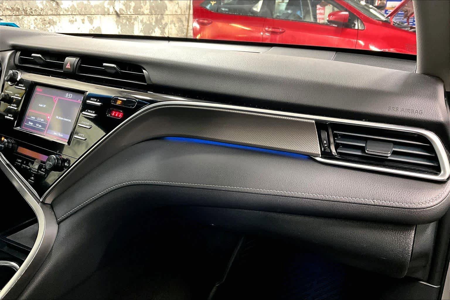 Used 2018 Toyota Camry XSE FWD image 18