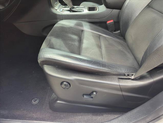 Used 2020 Jeep Grand Cherokee Altitude RWD image 13