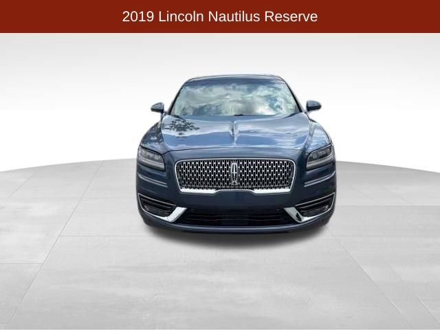 Used 2019 Lincoln Nautilus Reserve AWD/4WD image 2