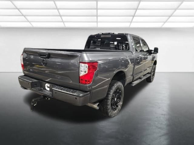 Used 2019 Nissan Titan SV w/ SV Convenience Package image 5