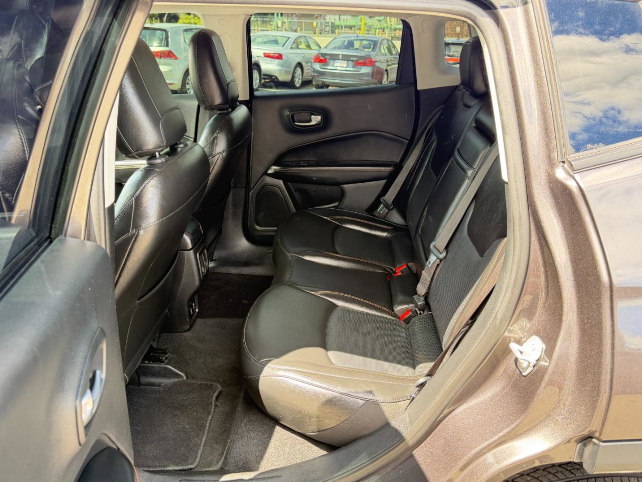 Used 2020 Jeep Compass Limited AWD/4WD image 28