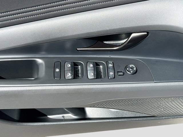 Certified 2026 Hyundai Elantra Sport FWD image 17