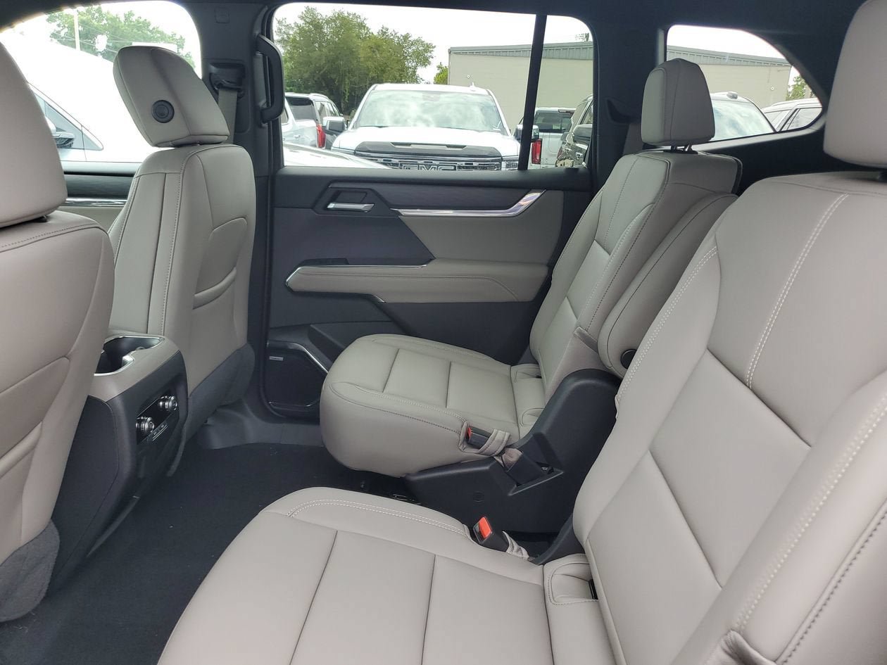 New 2026 GMC Acadia Elevation w/ Black Edition FWD image 11