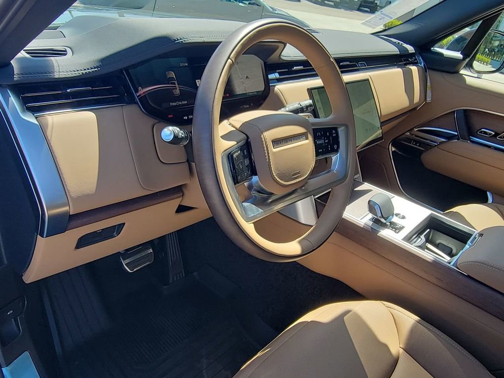 New 2026 Land Rover Range Rover SE image 25