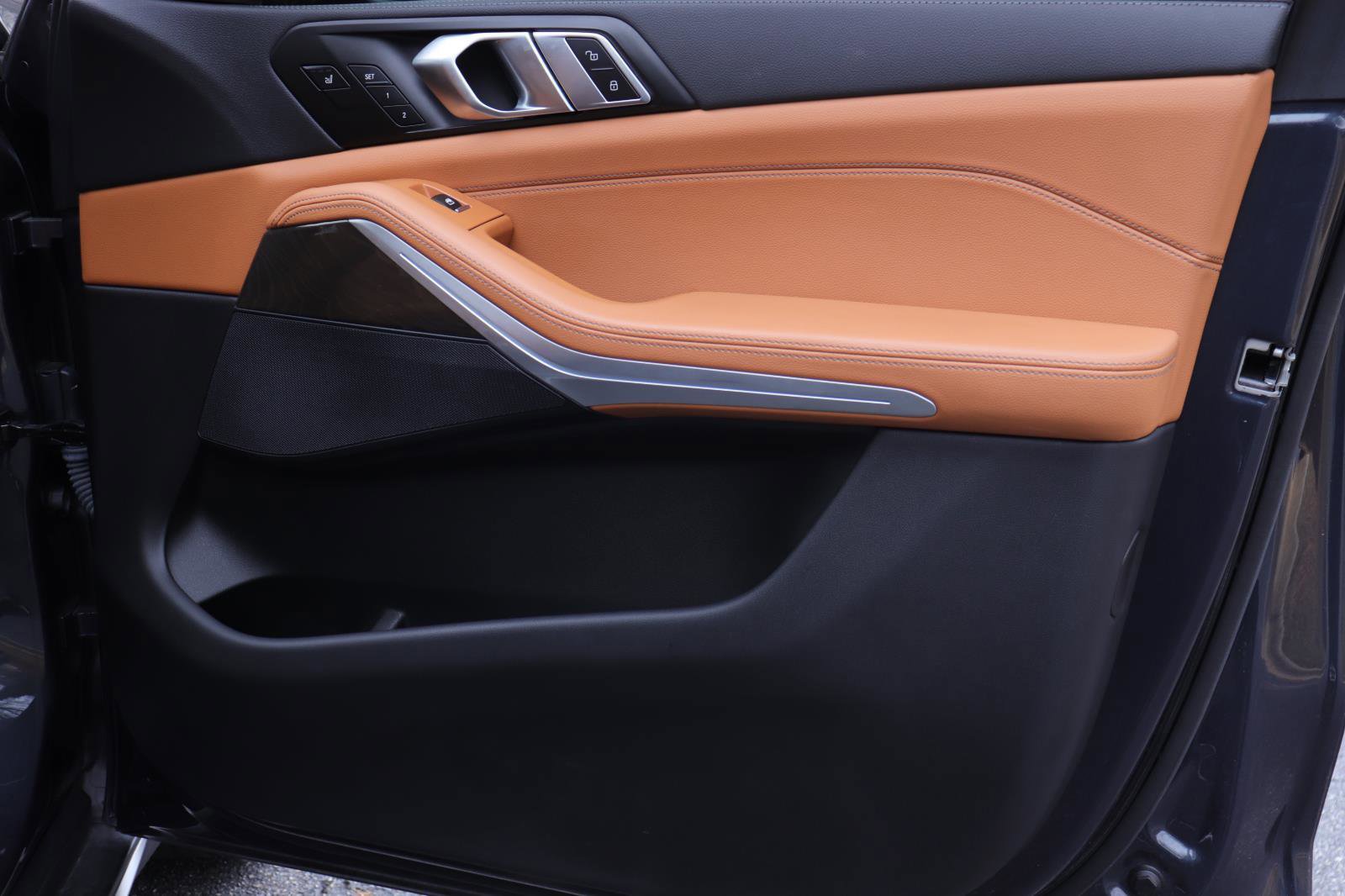 Used 2022 BMW X5 sDrive40i w/ Executive Package image 19