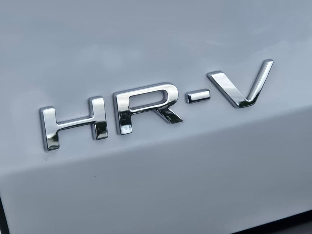 Used 2025 Honda HR-V Sport image 9