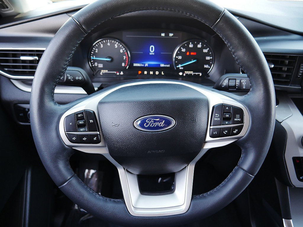 Used 2023 Ford Explorer XLT w/ Equipment Group 202A AWD/4WD image 20